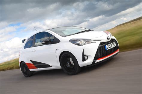 Yaris Grmn ราคา — Toyota Yaris Grmn รถใหม่ 2022 2023 รีวิวรถ ราคารถ