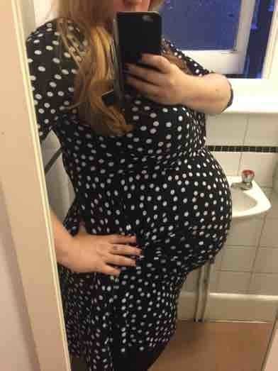 Pregnant Selfies