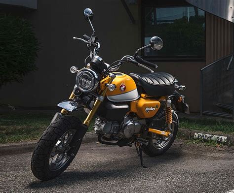 I can see these being the future if advertised enough and governments invested with them. Looks Like Fun: The 2019 Honda Monkey | Honda grom, Mini ...