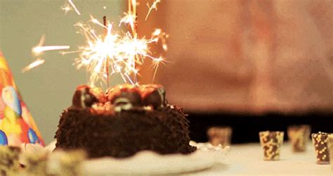 Hier ist eine riesige sammlung der besten. { Latest } Happy Birthday Ayushi Gif | Cake | Status | Greetings | Status | Greetings | Image ...