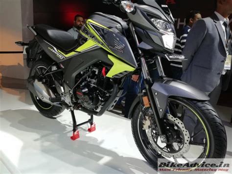 Here you'll find all the spec on our favourite two wheeled hooner. 2018 Hornet ABS Price, Pics, Changes & Launch Details