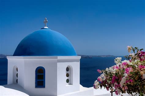 Why Are Buildings In The Cyclades Painted Blue And White