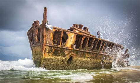 25 Stunning Photos Of Shipwrecks Stuffmakesmehappy