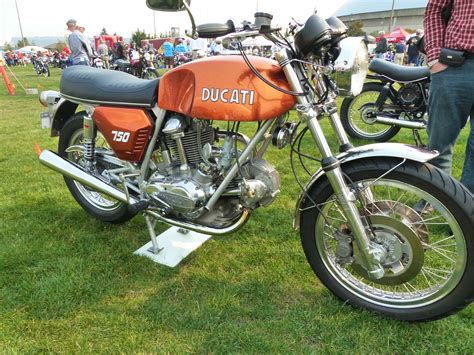 Oldmotodude 1972 Ducati Gt750 On Display At The Meet
