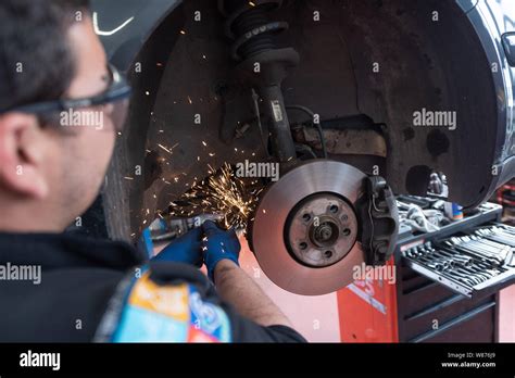 Car Mechanics Hi Res Stock Photography And Images Alamy