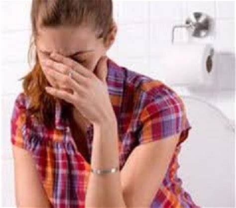 Blut im stuhl oder am toilettenpapier ist ein erster hinweis auf hämorrhoidale probleme, lange bevor veränderungen am after sichtbar werden. Symptome von Hämorrhoiden