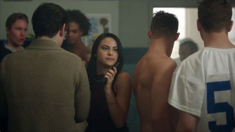 Veronica Walks Into The Boys Locker Room And Stumble Into Archie Youtube