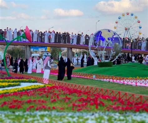أمانة الطائف تسجل رقمًا قياسيًا لزوار مهرجان الورد بمنتزه الردف