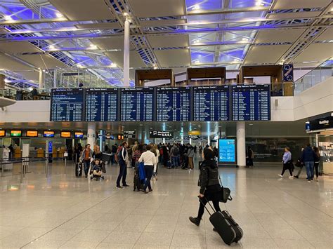 Brillar Contemporáneo Otoño Terminal Iberia Munich Íntimo Anónimo Nueva
