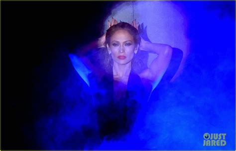 Full Sized Photo Of Jennifer Lopez Iggy Azalea Booty Performance Amas