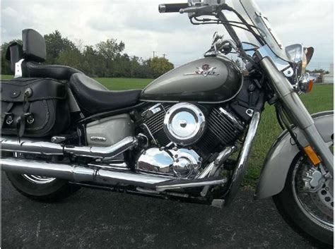 In 2005 yamaha created the v star 1100 classic, which is a v2 1063.00 ccm (64,54 cubic inches) beautiful motorcycle that we over the next few lines motorbike specifications will provide you with a complete list of the available yamaha v star 1100 classic technical specifications, such as engine. Buy 2002 Yamaha V Star 1100 Classic on 2040motos
