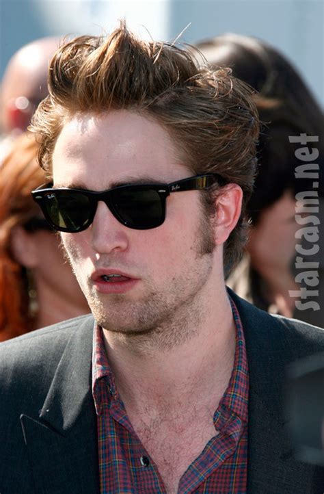 Robert Pattinson 2009 Teen Choice Awards Red Carpet Photos