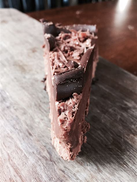 Try this easy three layer chocolate mousse cake recipe. The Ultimate Chocolate Blog: Double Layer Chocolate Mousse ...