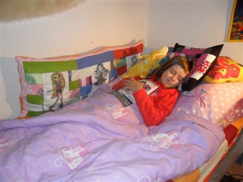 Weitere ideen zu polsterbett, polster, bett. Sabines und Anjas Hobbyeck: Wandpolster für Anjas Bett