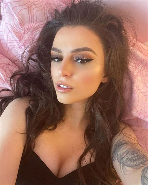 X Factors Cher Lloyd Rocks Plunging Negligée In Racy Bedroom Snap