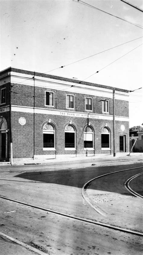 Scotia tower 700 2nd st sw 17th fl, calgary. The History Behind the Buildings on 17th Avenue S.W ...