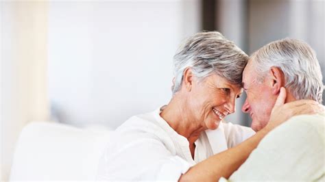 Sexual Intimacy Keeps Older Couples Healthy And Happy Study Says Fox