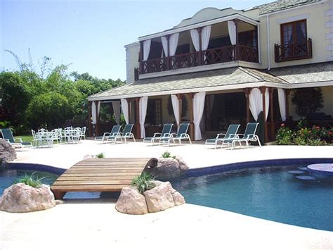 Pastechi for breakfast was delicious and the coffee at the. Houses for photo shoots and filming in the Caribbean