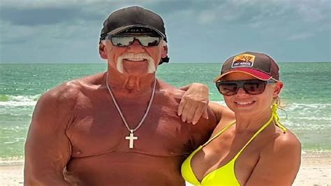 Hulk Hogan Announces He S Engaged To Yoga Instructor Sky Daily She