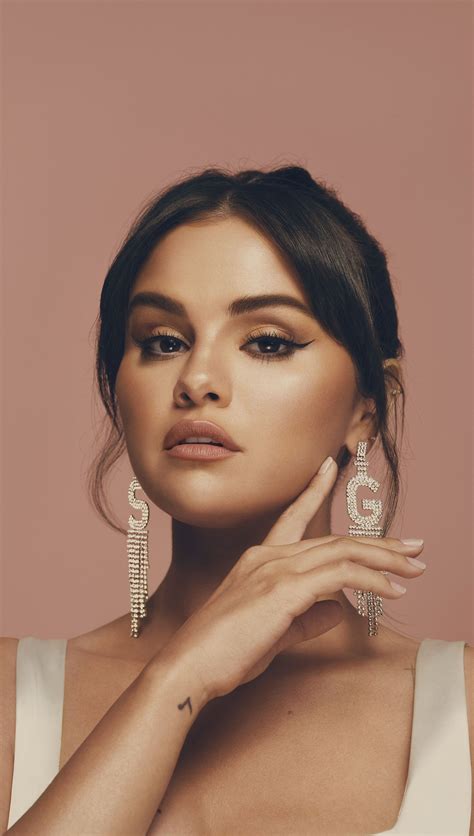 Selena Gomez Rare Beauty Fondo De Pantalla Id11341