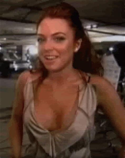 Tribute To Lindsay Lohans Boobs 29 Gifs