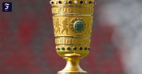Nach einschreiten des notars wurde die auslosung kurzzeitig unterbrochen. Auslosung von erster Runde im DFB-Pokal in Corona-Krise in ...