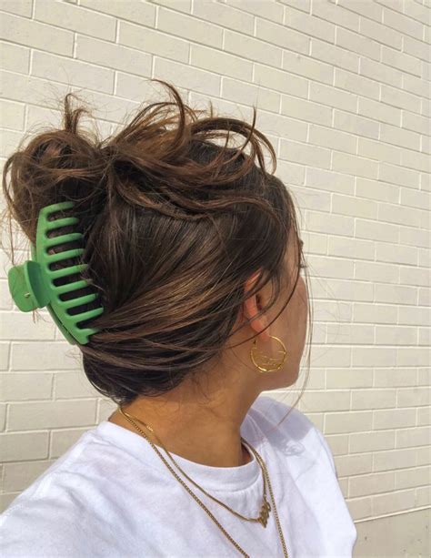 Claw Clip Style Banana Clip Hair Clip Easy Hairstyles Easy Hairstyles