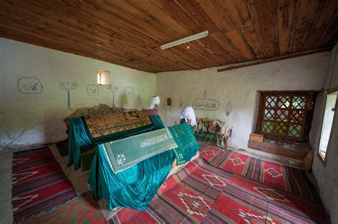 It is located in the historic centre of acre. Şeyh Mahmud Efendi | | KASTAMONUR.COM