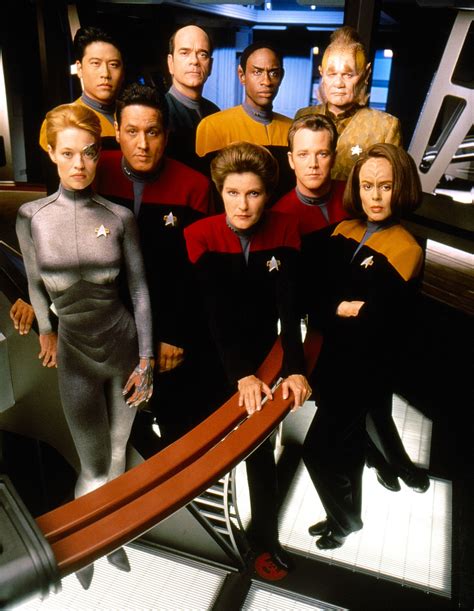 Star Trek Voyager Cast Season 5 Through 7 Star Trek Voyager
