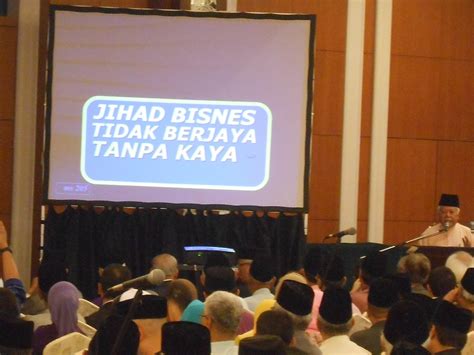 Sebelum anda membuat ceramah alangkah baiknya jika anda mengetahui terlebih dahulu tentang ceramah. Teks Ucapan Pengerusi Majlis Forum Remaja - Contoh NN