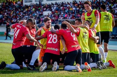 Caracas fc, akademi aracılığıyla ronald vargas (aek athens fc) ve luis manuel seijas (internacional de porto alegre) gibi şu anda dünyanın önemli kulüplerinde oynayan birçok önemli. Caracas FC buscará el pase a los octavos de la Libertadores