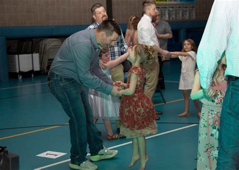 Sixth Annual Daddy Daughter Dance Draws A Record Crowd Hometown Press