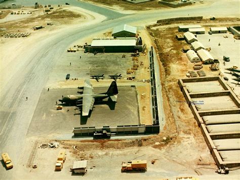 Ide Populer Vietnam Air Base