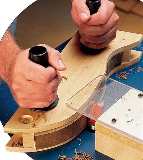 That is especially true for palm routers, a class of woodworking tools that many may know as laminate trimmers.the bosch pr20evspk colt™ 1.0 hp palm router is a router tool that is a variable speed model, and the kit includes a plunge base to make it a handy and extremely versatile tool. 17 Router Tips - Popular Woodworking Magazine