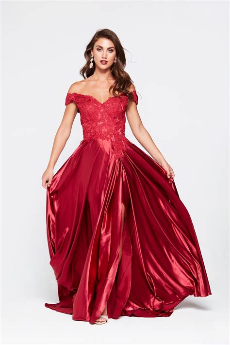 Aandn Luxe Freya Lace Satin Gown Deep Red In 2020 Red Satin Prom