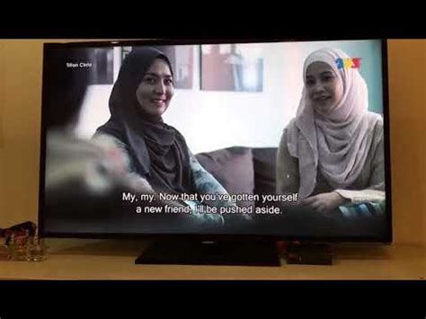 Drama ini menjadi sebuah drama yang begitu trending di twitter dan mendapat rating sebanyak 11 juta penonton menjadikan drama ini. Titian cinta episod 9 fahmi jumpa aisy di london - YouTube