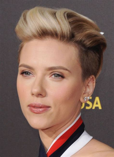 Scarlett Johansson Rocks A Refined Undercut And Romantic Makeup