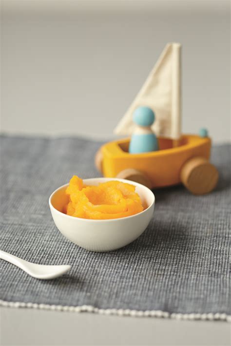 It works for a wholesome family meal or dinner party. How to Make Butternut Squash Puree for Baby - Jenna Helwig
