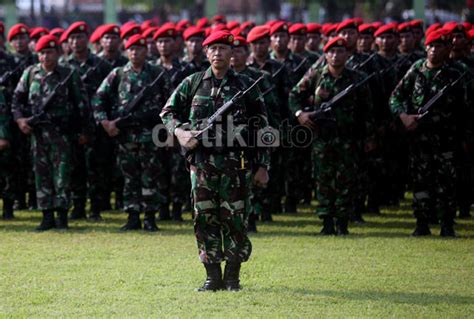 Akun resmi penerangan kopassus twitter : Garuda Militer: Foto Kesiapan Pasukan di Markas Kopassus