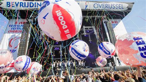 Explore tweets of bevrijdingsfestival @bfzh on twitter. Foto's Bevrijdingsfestival Overijssel 2016 in Zwolle