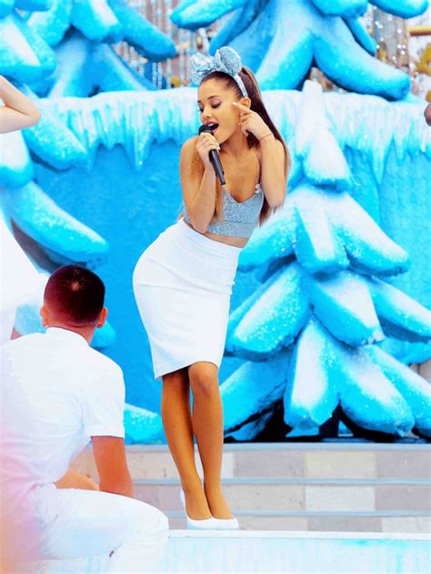 Photos Ariana Grande En Reine Des Neiges Elle Ferait Presque