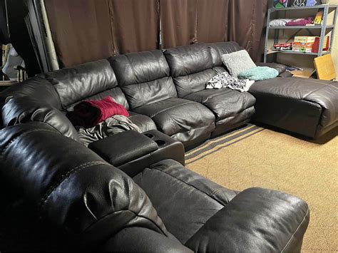 Leather Sectional Couch Sofas Loveseats And Sectionals Pittsburgh Pennsylvania Facebook
