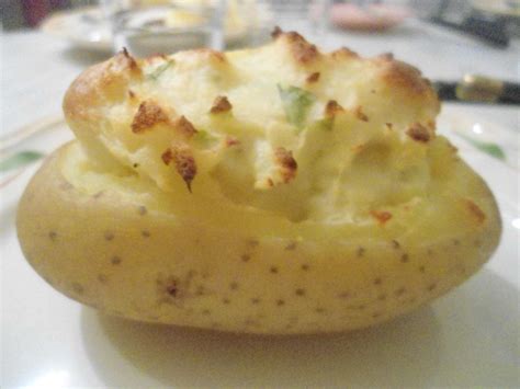 Vita közel tévékészülék cuisson pomme de terre en robe de chambre olyan