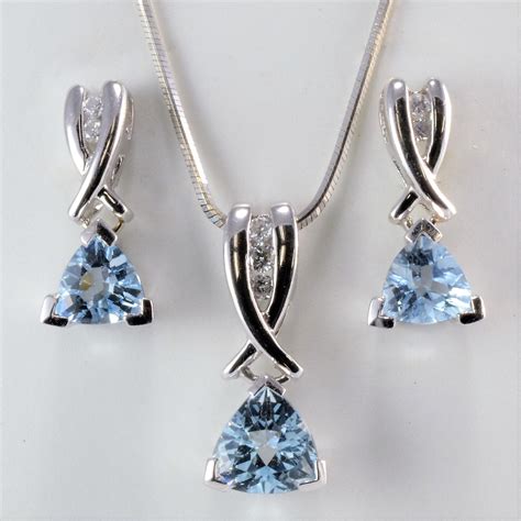 Elegant Aquamarine And Diamond Necklace And Earrings Set 17 100 Ways