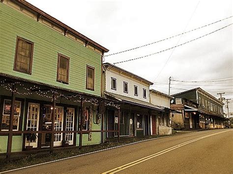 Hawaii Road Trip Historic Pahoa Village On The Big Island Wanderwisdom