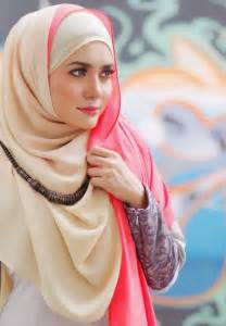 Latest Fashion Summer Hijab Styles And Designs 2023 Collection