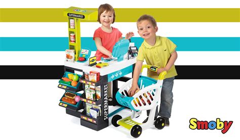 Las piezas están diseñadas con accesorios que funcionan (como las ruedas del carrito y una caja con cinta transportadora que se mueve de verdad), además de detalles. ¡Enriquece los juegos de compras con el Supermarket de Smoby!