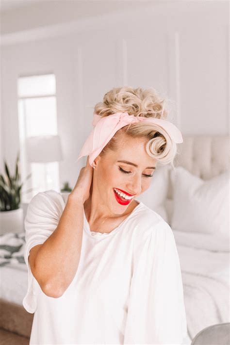 How To Do A Victory Roll Hairstyle Haircuts Youll Be