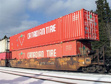 Canadian 60 Foot Domestic Containers