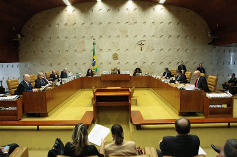 Maioria do STF vota contra assembleias derrubarem prisão de deputados